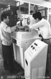 汕頭市吉祥電子設備廠成功制造高精度硅片磨床，引領國產科學儀器新突破